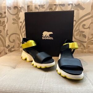 Sorel Women's Kinetic Impact Y-Strap High Sandal US 9 Black White Neon New/Box